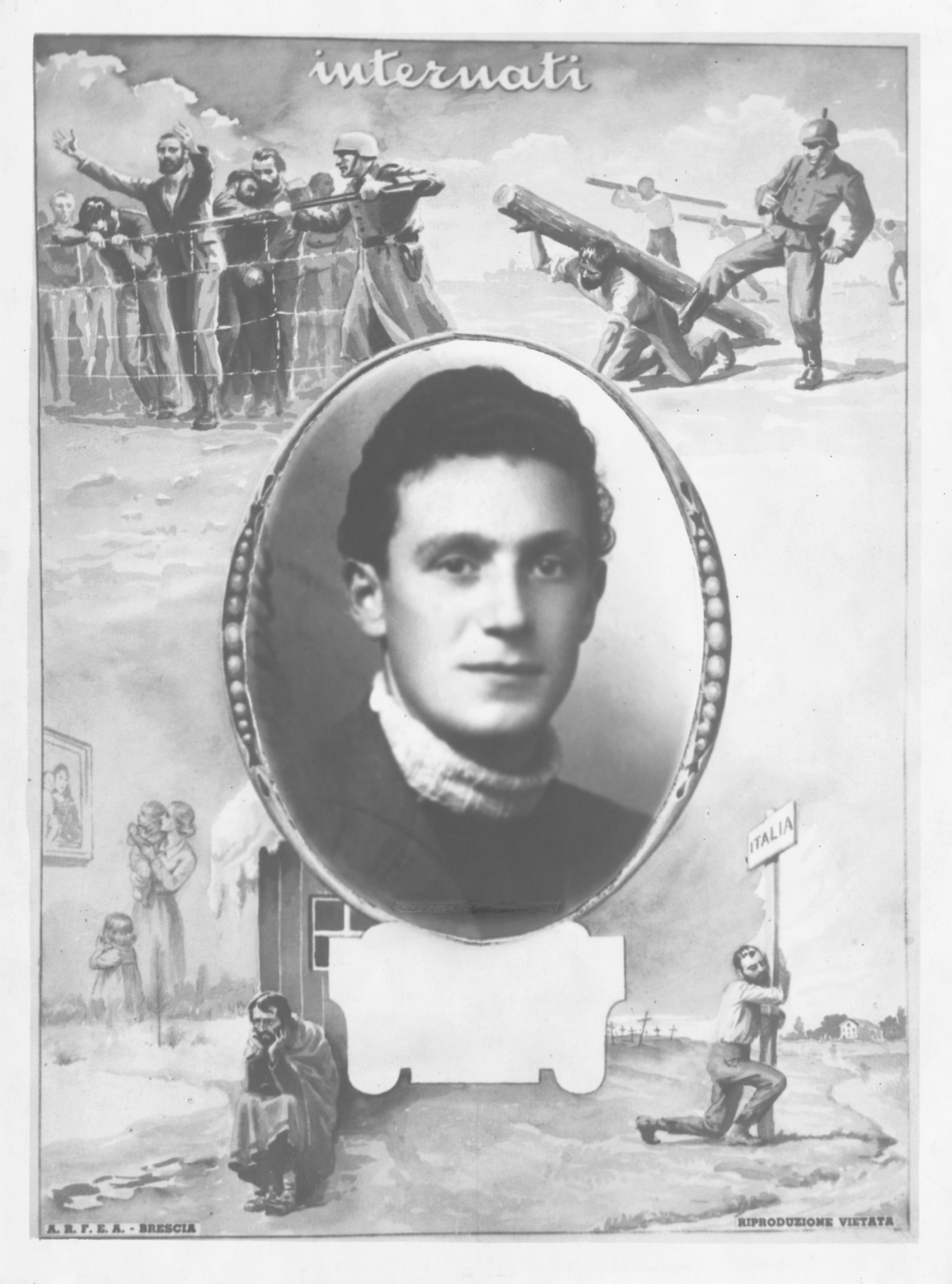 Das Bild ist eine historische, schwarz-weiße Collage. In der Mitte befindet sich ein oval gerahmtes Porträtfoto des jungen Elia Tomasi. Er hat kurze, dunkle, leicht gewellte Haare und blickt ruhig in die Kamera. Er trägt einen hochgeschlossenen Pullover und eine dunkle Jacke. Rund um dieses zentrale Porträt sind mehrere gezeichnete Szenen arrangiert, die offensichtlich das Leid und die Entbehrungen von Internierten oder Gefangenen zeigen. Oben links: Eine Gruppe von Menschen steht hinter Stacheldraht. Bewaffnete Soldaten in Uniform treiben sie voran oder bewachen sie. Die Menschen wirken erschöpft oder bedrängt. Oben rechts: Zwei Soldaten beaufsichtigen Männer, die schwere Holzstämme tragen müssen. Eine der Personen ist unter der Last zu Boden gefallen. Unten links: Eine Frau sitzt zusammengesunken im Schnee und hält sich schützend die Arme um den Körper. In der Nähe stehen zwei Kinder, die sich gegenseitig umarmen. An einer Wand hängt ein kleines Bild einer Familie. Unten rechts: Eine Person kniet im Schnee und klammert sich an einen Wegweiser mit der Aufschrift „Italia“. Im Hintergrund ist eine weite, winterliche Landschaft zu sehen.<br />
Über dem gesamten Bild steht das Wort „internati“ (italienisch für „Internierte“). <br />
 